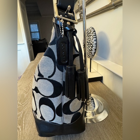 Coach 🚨CLEAN OUT monogram soft black leather trim shoulder/crossbody bag. EUC - Picture 10 of 16